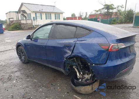 2023 Tesla Model Y from USA, damaged, VIN 7SAYGDEFXPF941604